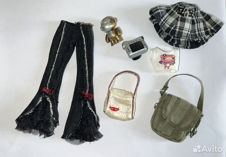 Одежда и аксессуары Bratz