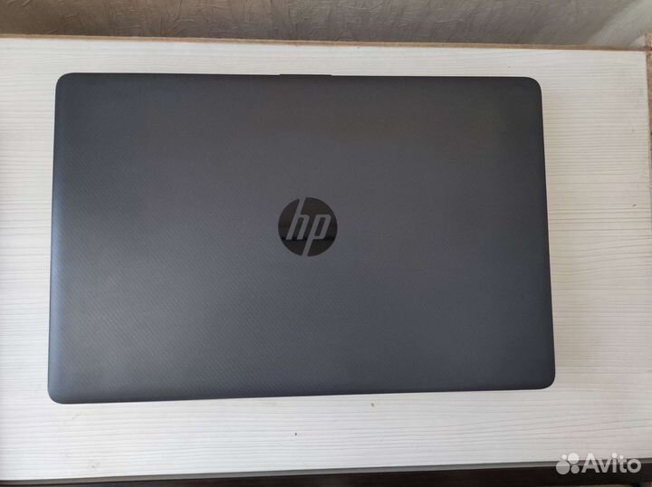 Ноутбук HP 250 g7