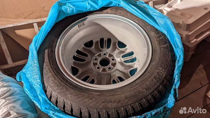 Gislaved Nord Frost 200 215/60 R16