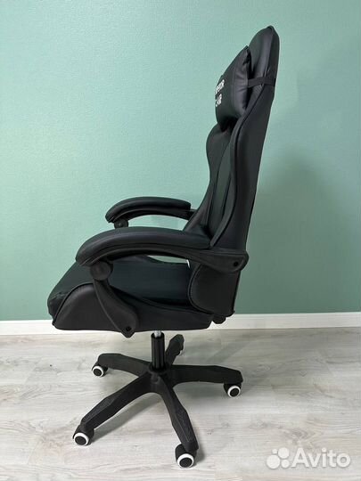Игровое компьютерное кресло