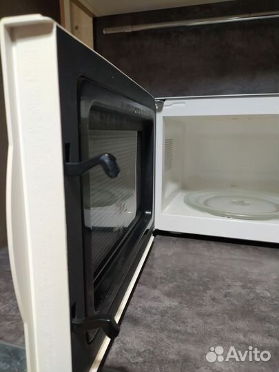 Микроволновая печь Candy CMW2070M