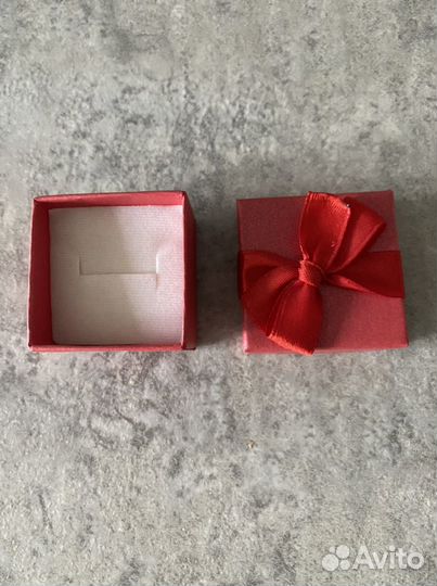 Футляры для ювелирных изделий подарочные