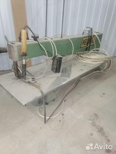 Станок для сшивки шпона