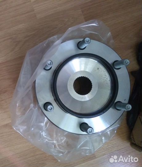 Ступица колеса переднего Toyota 43502-60201