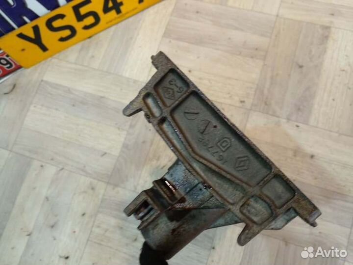 Крышка головки блока Renault Logan 2 K7M 1.6Л