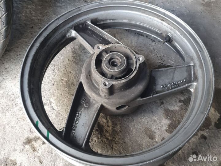 Б/У диск на мотоцикл радиусом 17