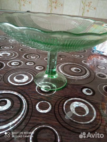 Ваза для фруктов на ножке цветное стекло СССР
