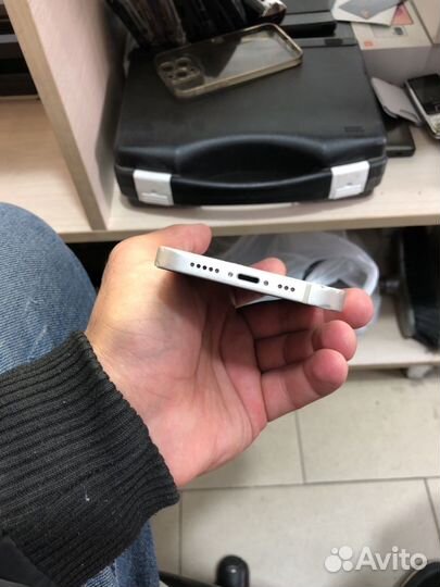 iPhone 13, 128 ГБ