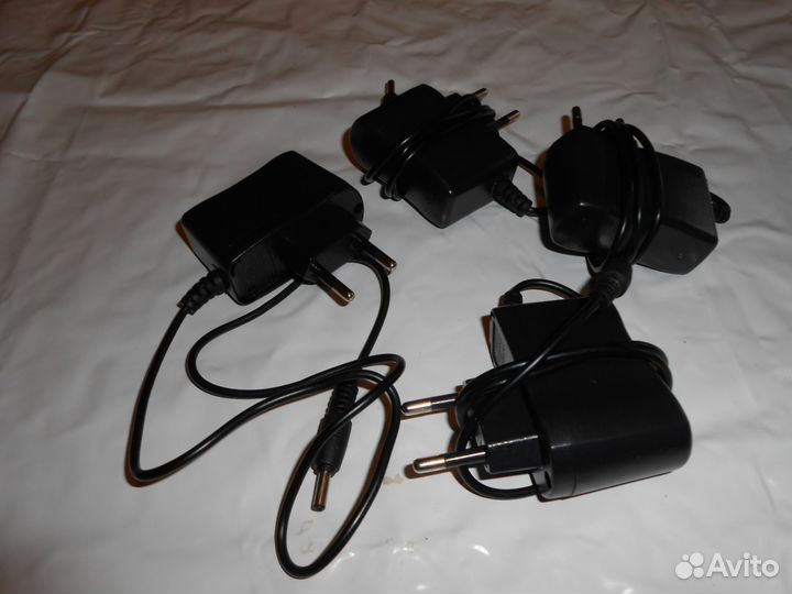 Зарядное 4.2 в. для фонарей с акб размера 18650