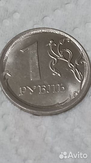 Продаю монету заводской брак