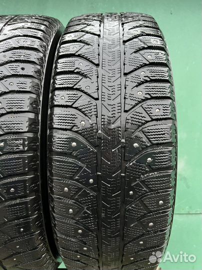 Bridgestone Ice Cruiser 7000 225/65 R17 106T