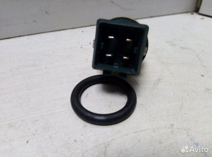 Датчик температуры 144D530