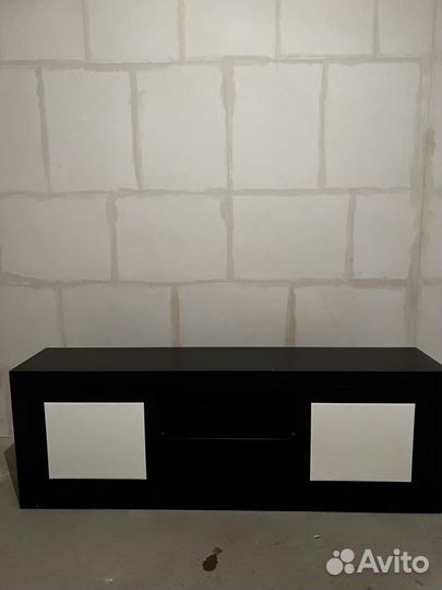 Тумба под телевизор