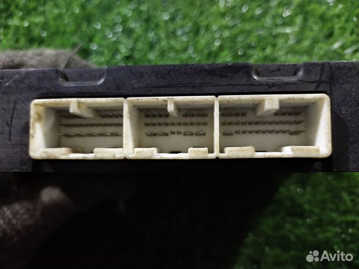 Блок управления отопителем Land Rover Discovery IV