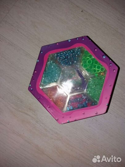 Набор для творчества. бусы/браслеты своими руками