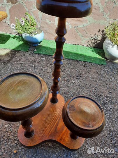 Подставка под цветы