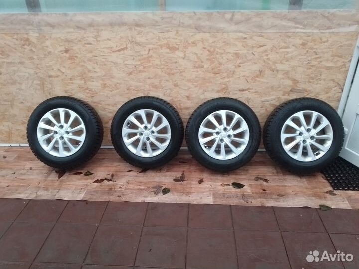 Yokohama Ice Guard Stud IG55 195/65 R15 95T