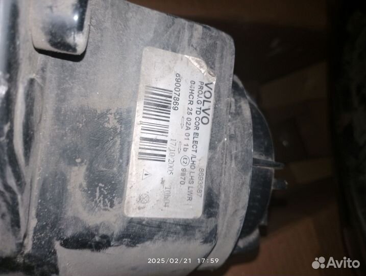 Фары на Volvo S60