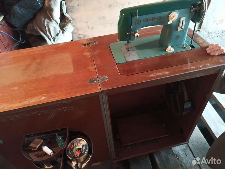 Швейная машина Чайка 2