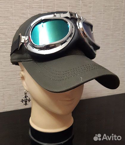 Бейсболка с мотоочками