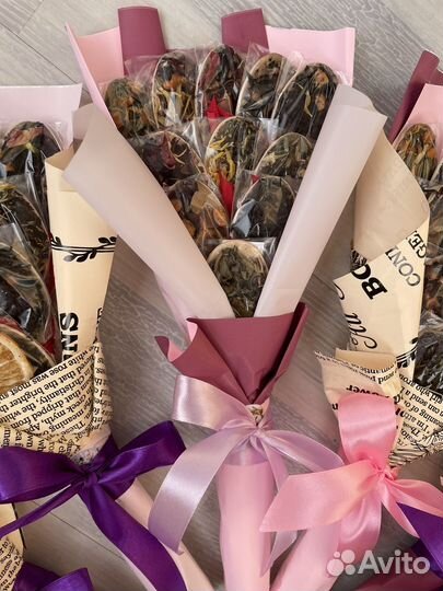 Букет в подарок воспитателю, учителю, коллеге