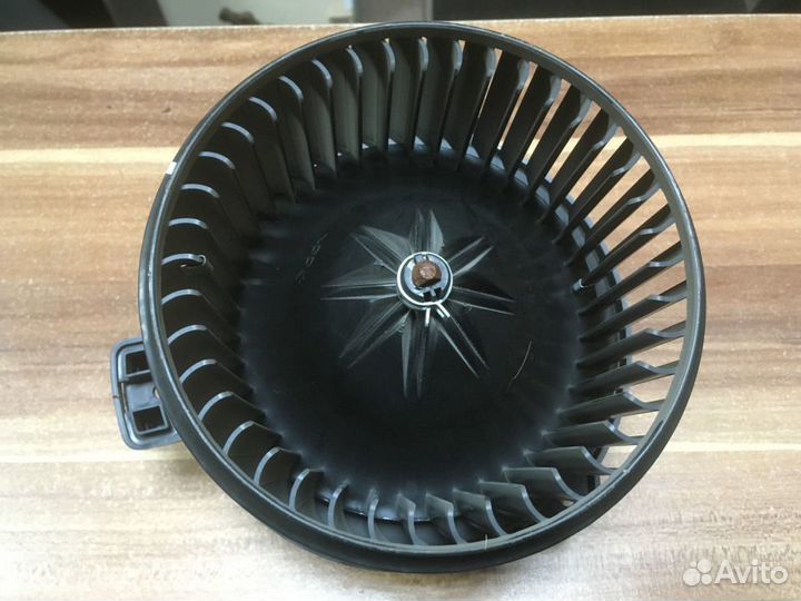 Моторчик отопителя Hyundai Solaris