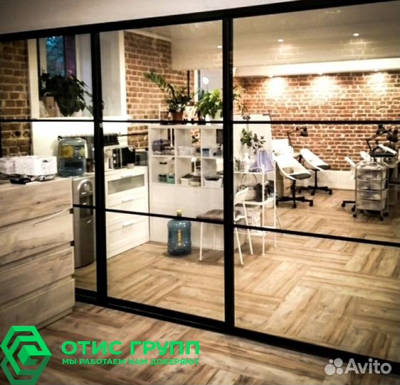 Раздвижные стеклянные перегородки