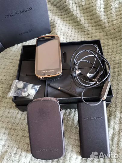 Samsung Giorgio Armani GT-B7620, 8 ГБ