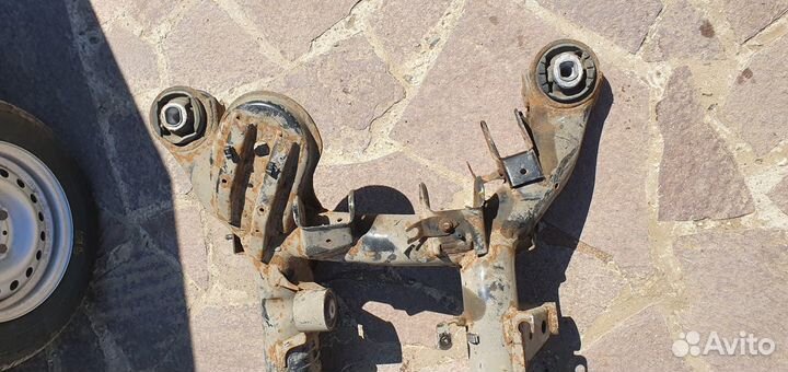 Подрамник Задний Range Rover Vogue 3 III L322