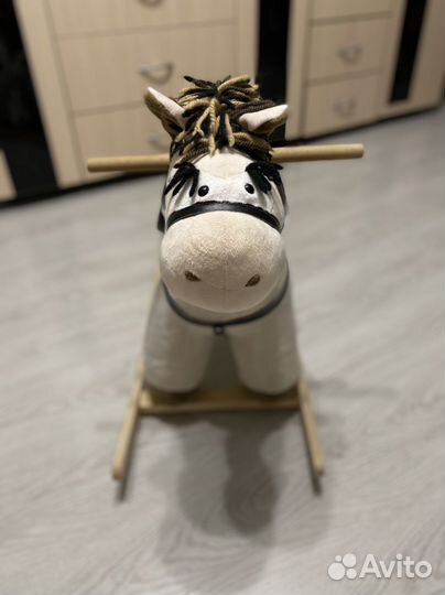 Лошадь качалка