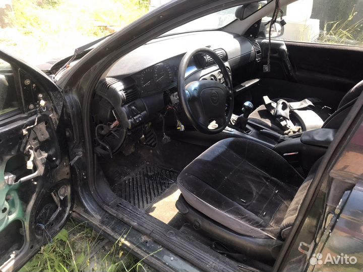 Авторазбор запчасти opel omega