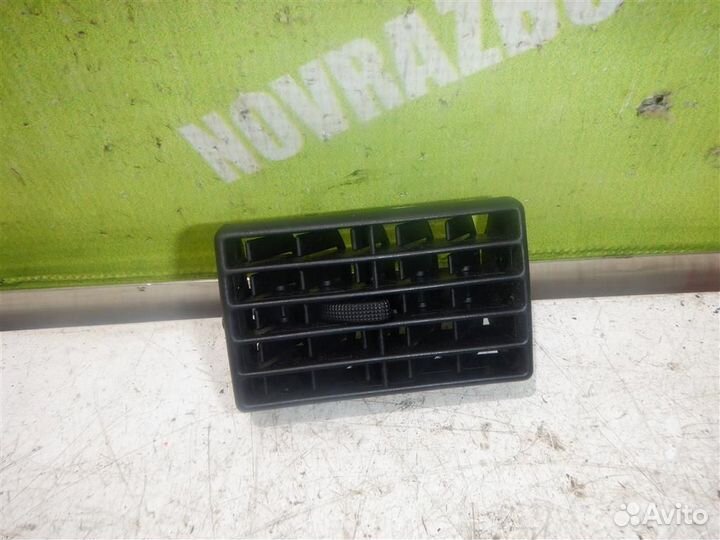 Дефлектор воздушный Ауди 80 90 Б3