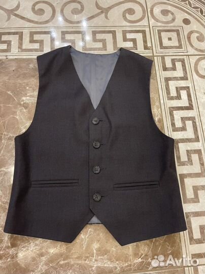 Жилетка серая Truvor 116 размер