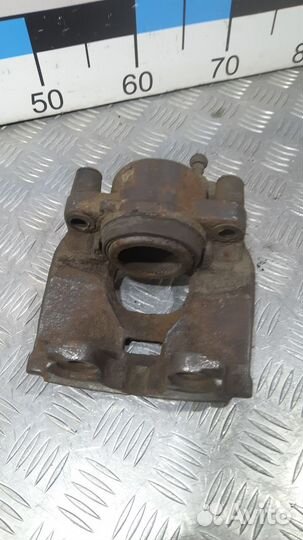 Б/У Суппорт тормозной передний правый Monde#003