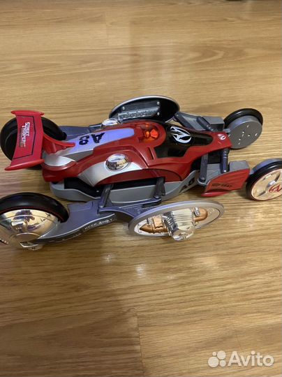 Машинка на радиоуправлении