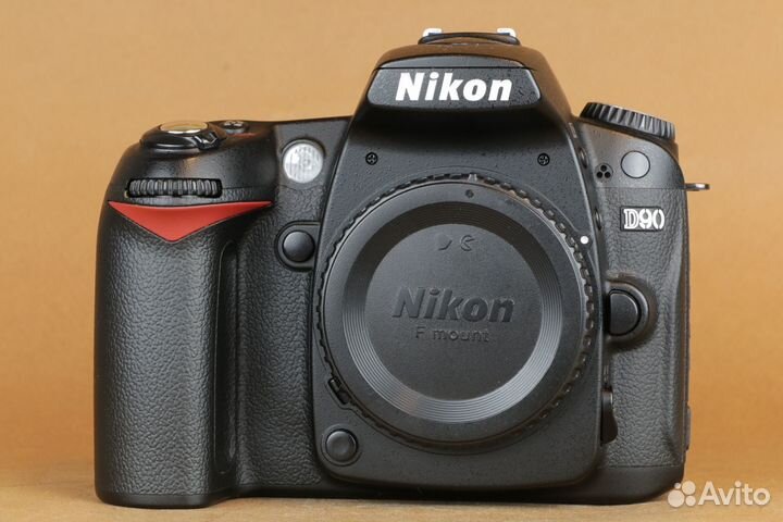 Nikon D90 (id-67891)
