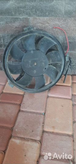 Вентилятор кондиционера Пассат б5