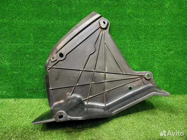 Защита днища кузова задняя правая Audi A4 (8K B8)