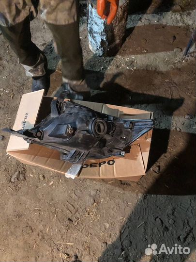 Фары Toyota HIlux