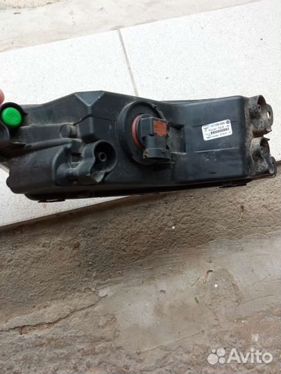 Фара противотуманная фольксваген тигуан 2