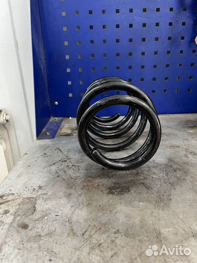 Пружина передняя левая civic 4d