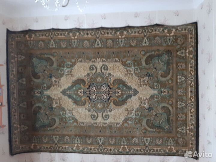 Продаётся ковёр