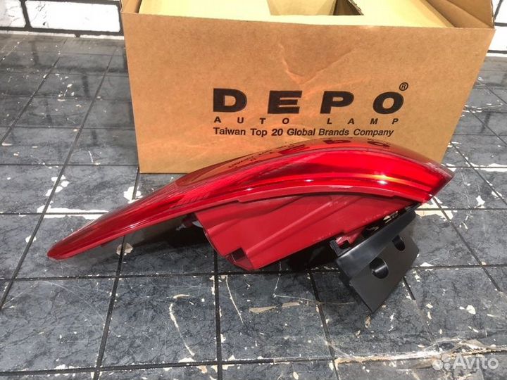 Фонарь задний правый Kia Ceed JD