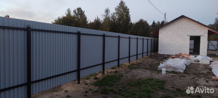 Заборы из профнастила