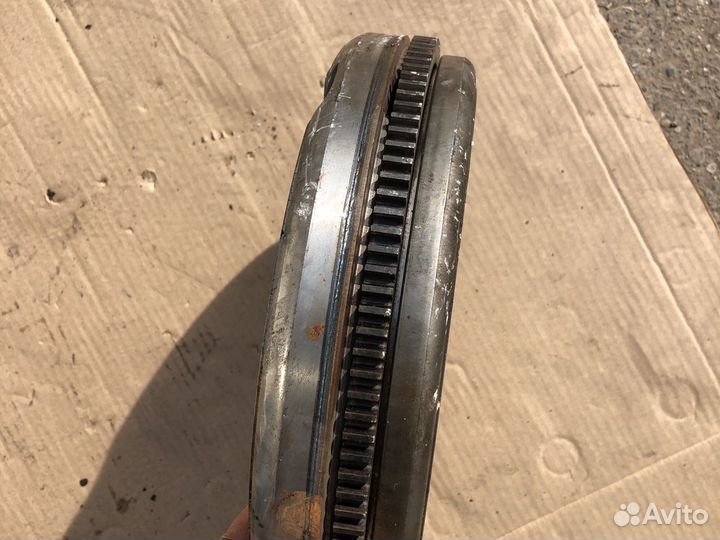 Маховик на Фольксваген пассат Б6 пассат цц 3.2 3.6