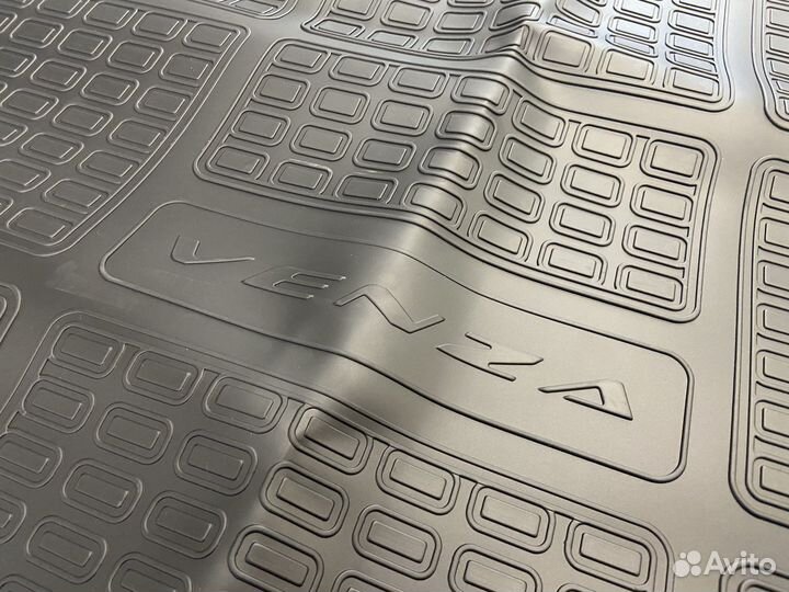 Оригинальный ковер багажника Toyota Venza 2013