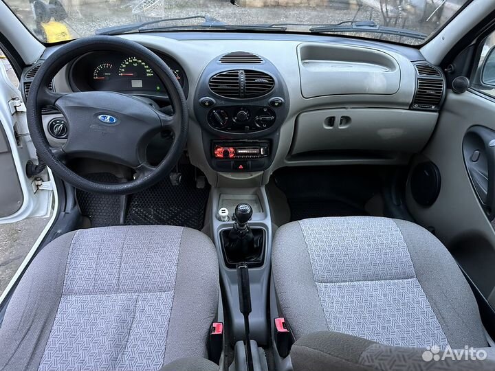 LADA Kalina 1.4 МТ, 2009, 200 000 км