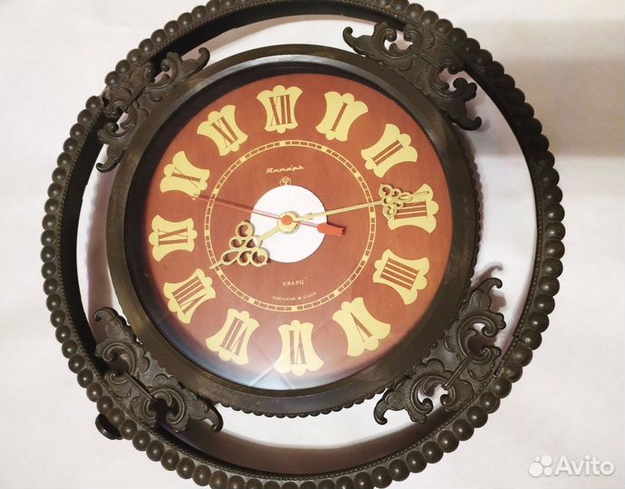 Старинные настенные часы СССР