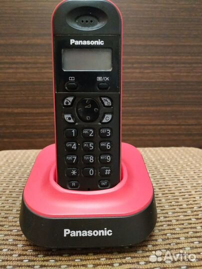 Цифровой беспроводной телефон 