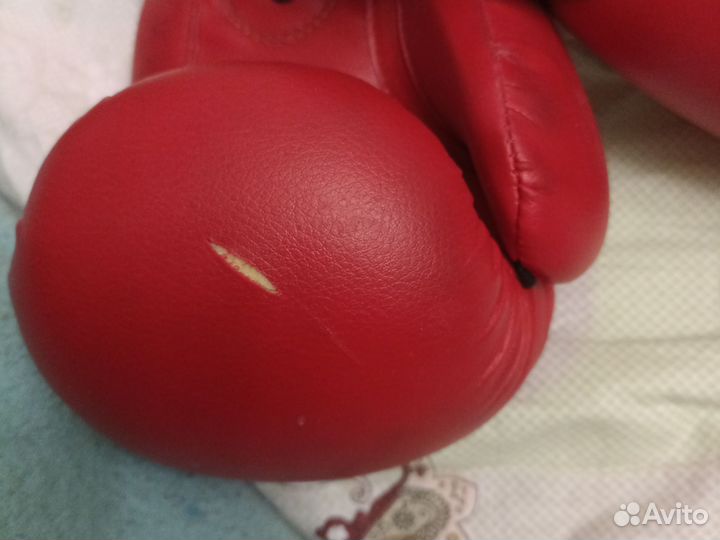 Боксерские перчатки 10 oz